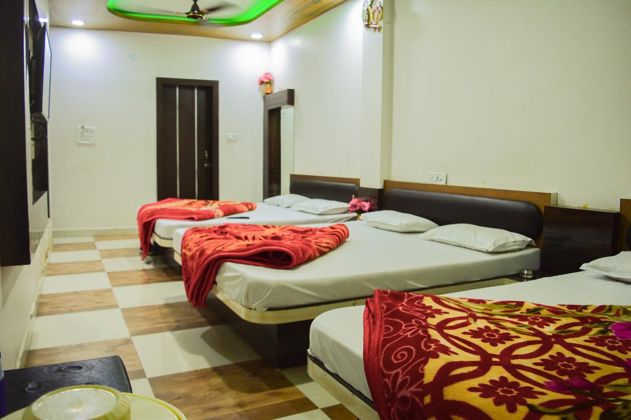Hotel Shree Dwarkadhish Palace Ujjain Eksteriør billede