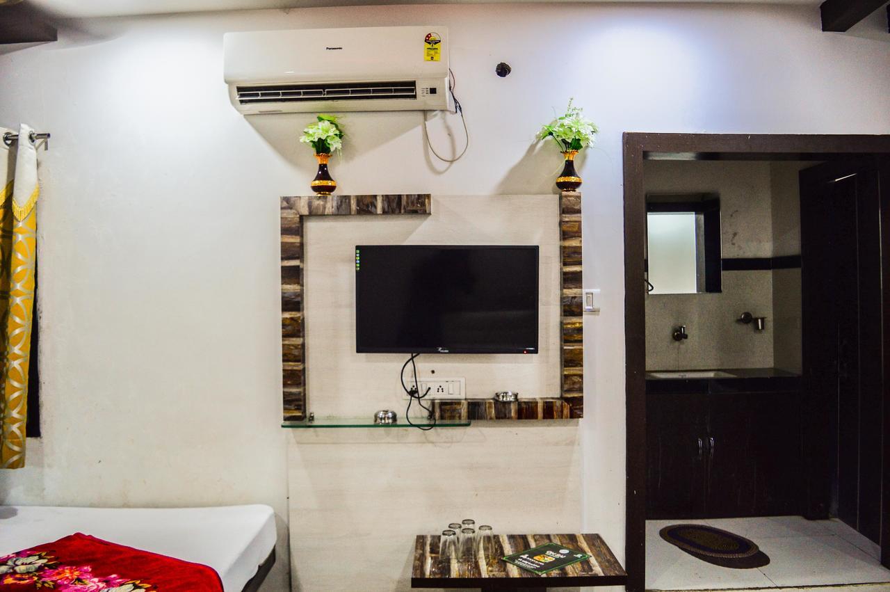 Hotel Shree Dwarkadhish Palace Ujjain Eksteriør billede